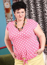 This big mama is ready to please and tease