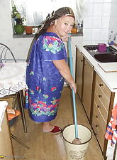 Mature cleaning lady makes it dirty